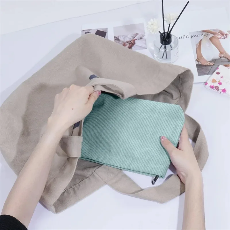 Corduroy Travel Cosmetic Bag Portable Makeup Storage Bag Purses Women Large Capacity Zipper Make Up Organizer Storage Clutch - Image 2